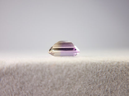 AMT-30　アメトリン　0.94ct