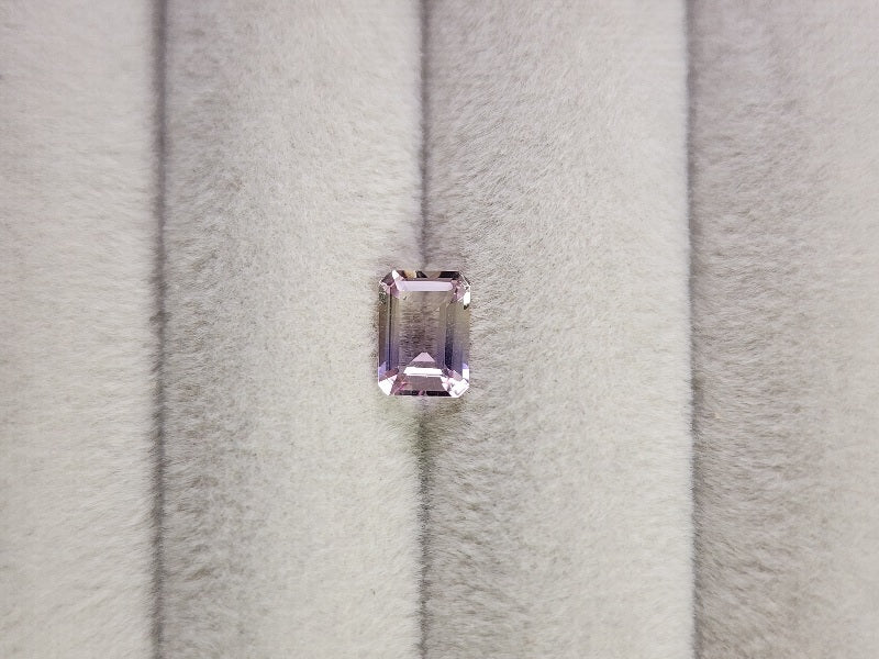 AMT-29　アメトリン　0.94ct