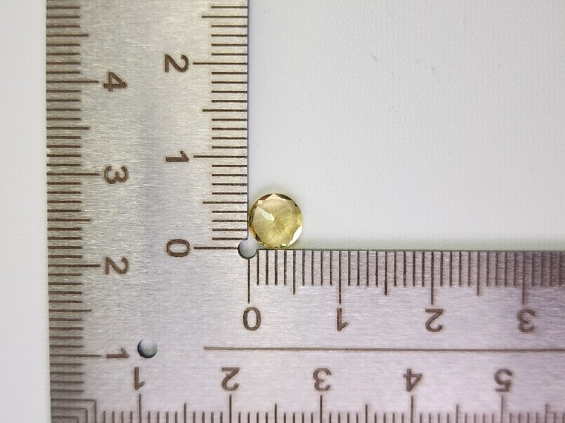 ye-AP-36　イエローアパタイト　0.90ct