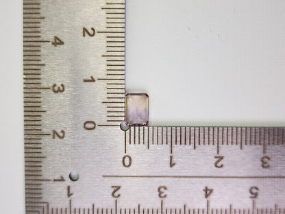 AMT-28　アメトリン　0.94ct