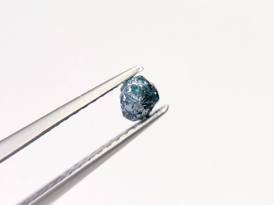 blDMg-29　ブルーダイヤモンド原石　0.38ct