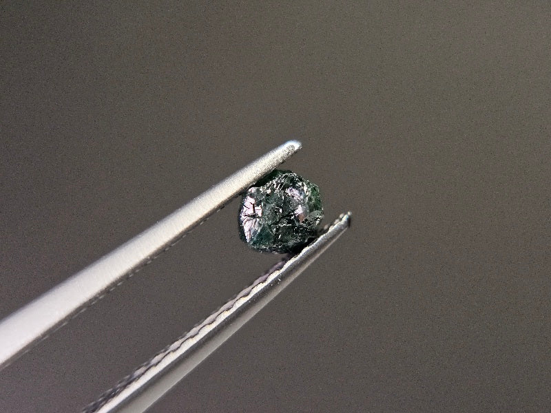 blDMg-30　ブルーダイヤモンド原石　0.38ct