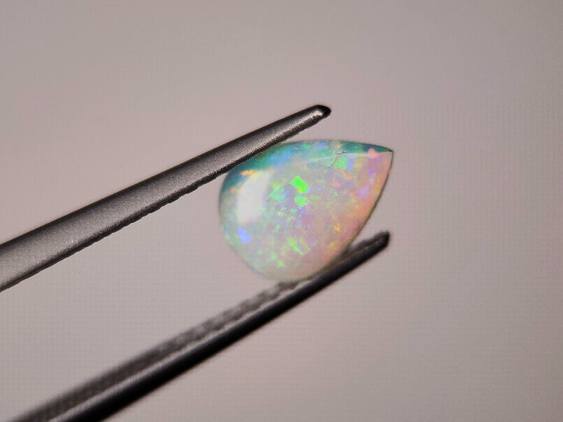 OP-d　【ランダム発送】オパール（オーストラリア産）【1石あたり約0.63ct】