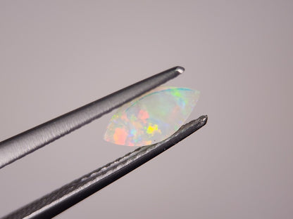OP-e【ランダム発送】オパール（オーストラリア産）【1石あたり約0.34ct】