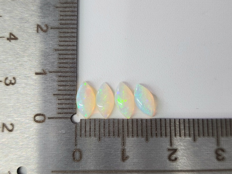 OP-e【ランダム発送】オパール（オーストラリア産）【1石あたり約0.34ct】