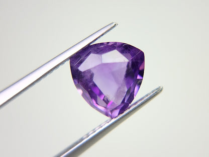 AM-82　アメジスト　2.38ct