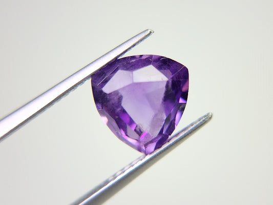 AM-82　アメジスト　2.38ct
