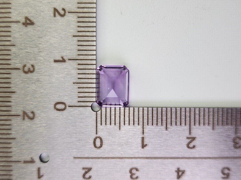 AM-81　アメジスト　2.38ct