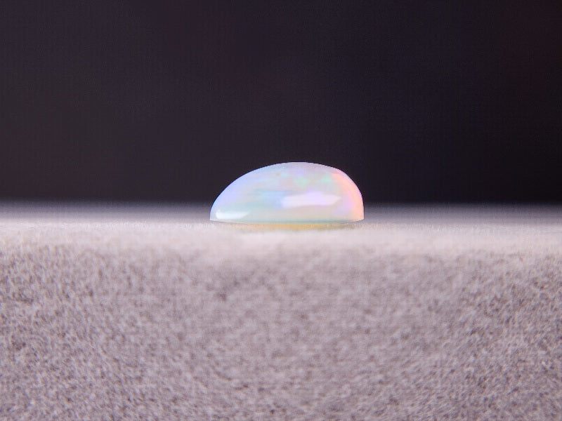 OP-55　オパール   1.06ct