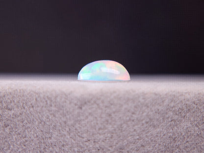 OP-56　オパール   1.04ct