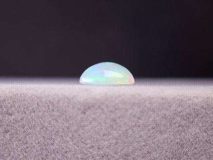 OP-57　オパール   1.03ct
