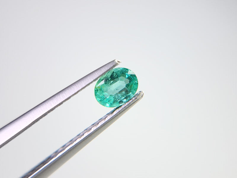 EM-24　エメラルド　0.18ct