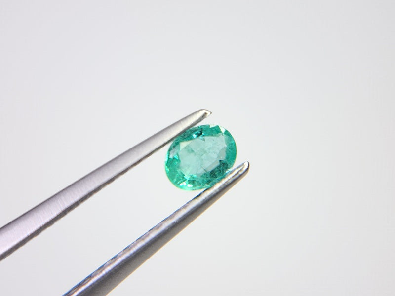 EM-26　エメラルド　0.18ct