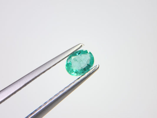 EM-26　エメラルド　0.18ct