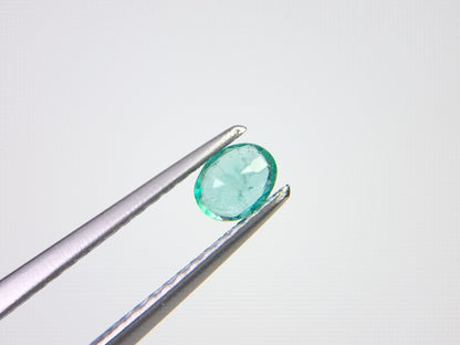 EM-26　エメラルド　0.18ct