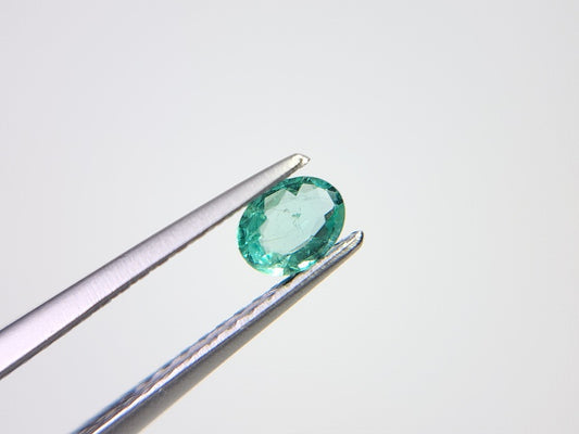 EM-28　エメラルド　0.16ct