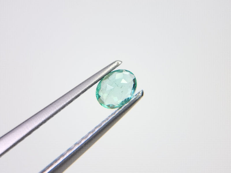 EM-28　エメラルド　0.16ct