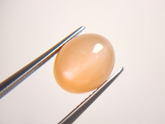 oMO-12　オレンジムーンストーン　4.05ct