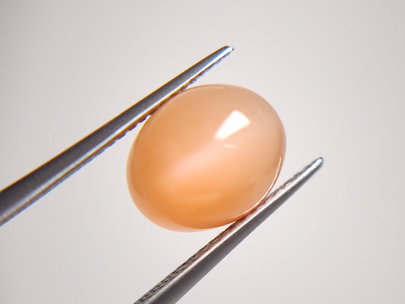oMO-16　オレンジムーンストーン　3.89ct
