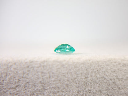 EM-26　エメラルド　0.18ct