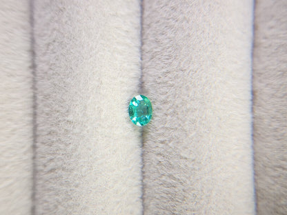 EM-24　エメラルド　0.18ct