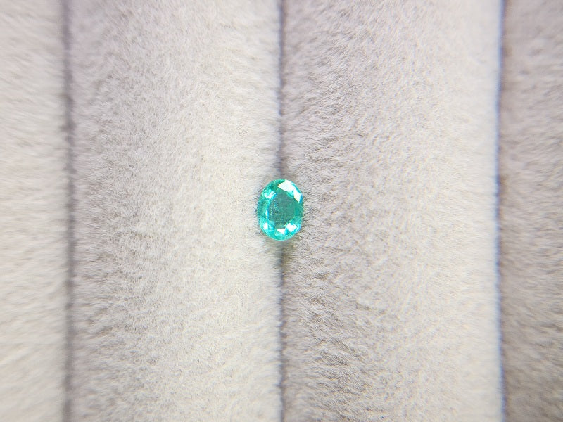 EM-26　エメラルド　0.18ct