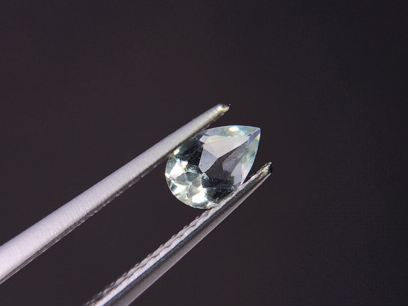 gBE-140　グリーンベリル　0.28ct