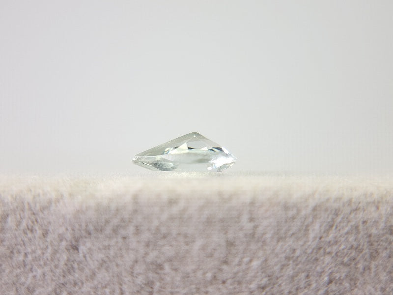 gBE-136　グリーンベリル　0.29ct