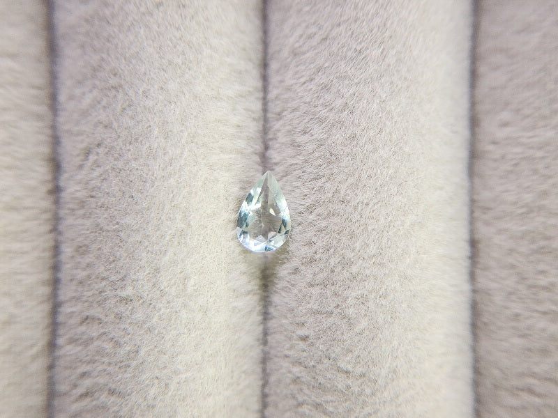 gBE-139　グリーンベリル　0.29ct