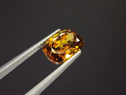 SPH-19　スフェーン　2.41ct