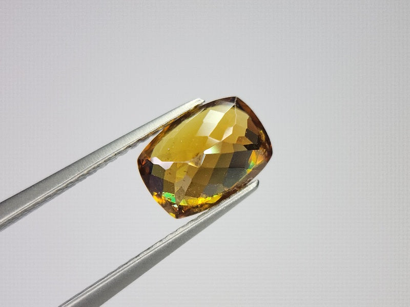SPH-19　スフェーン　2.41ct