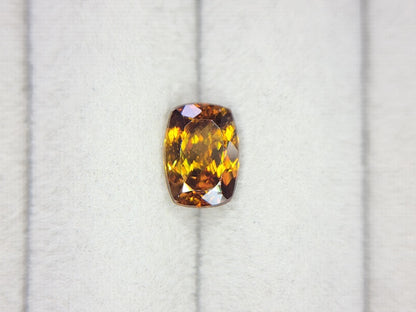 SPH-19　スフェーン　2.41ct