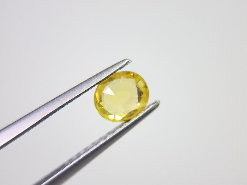 yeSA-5　イエローサファイア　0.52ct