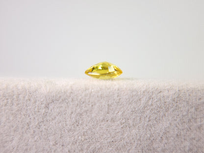 yeSA-5　イエローサファイア　0.52ct