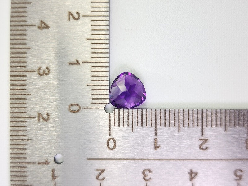 AM-86　アメジスト　1.79ct