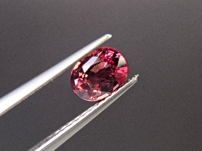 MYGA-9　マラヤガーネット　1.09ct