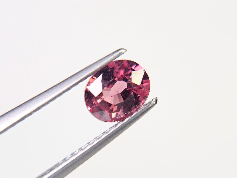 MYGA-10　マラヤガーネット　0.94ct