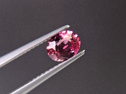 MYGA-11　マラヤガーネット　0.91ct