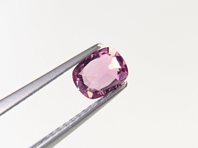 MYGA-14　マラヤガーネット　0.86ct