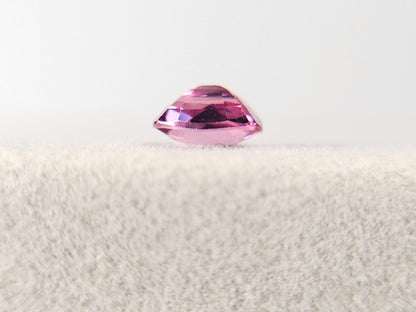 MYGA-14　マラヤガーネット　0.86ct