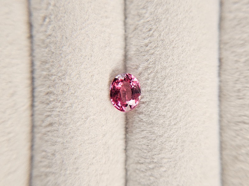 MYGA-11　マラヤガーネット　0.91ct