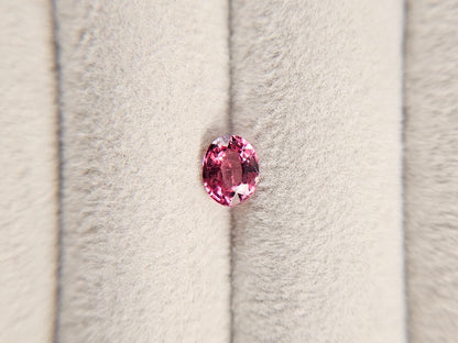 MYGA-11　マラヤガーネット　0.91ct