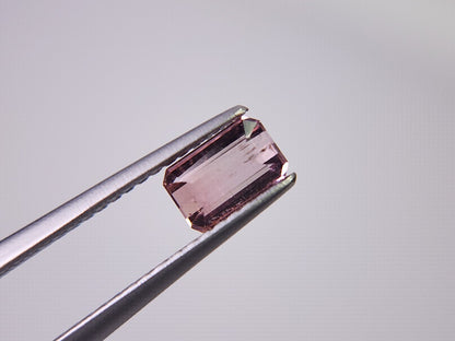 TRM-2　トルマリン　0.69ct
