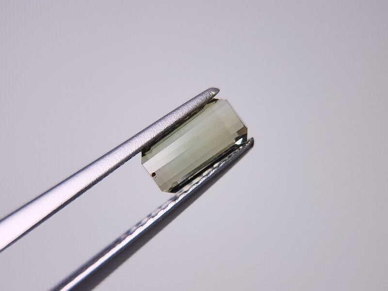 TRM-3　トルマリン　0.67ct