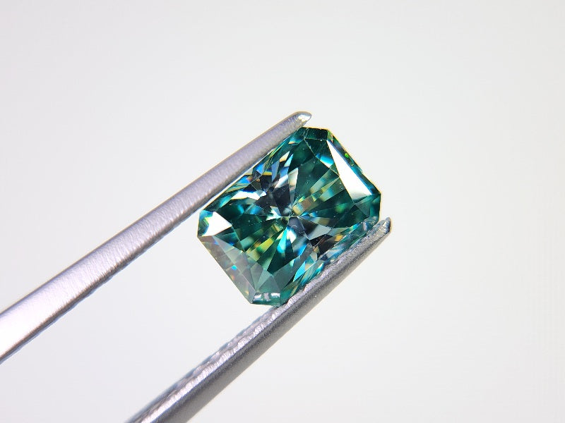 gMOI-2　合成グリーンモアッサナイト　0.94ct