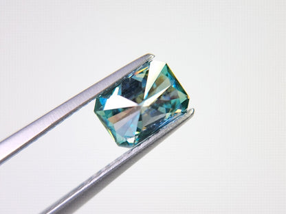 gMOI-2　合成グリーンモアッサナイト　0.94ct