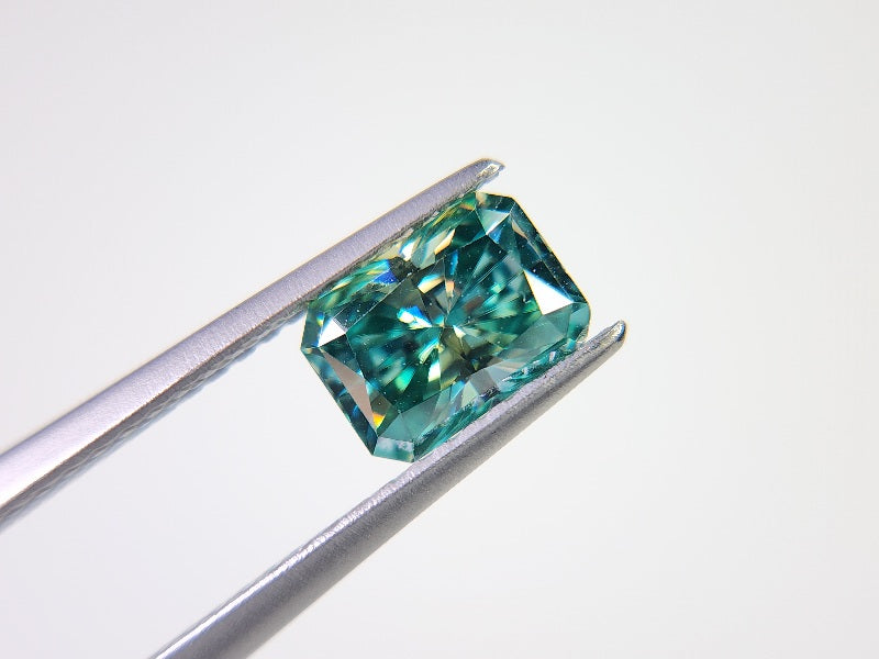 gMOI-5　合成グリーンモアッサナイト　0.92ct