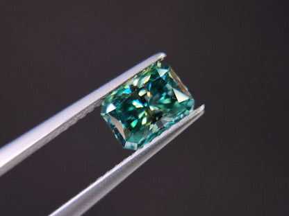gMOI-5　合成グリーンモアッサナイト　0.92ct