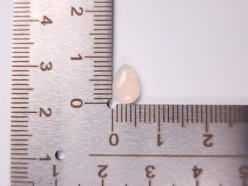 【500円均一】8/31新着！　オパール　0.69ct　10