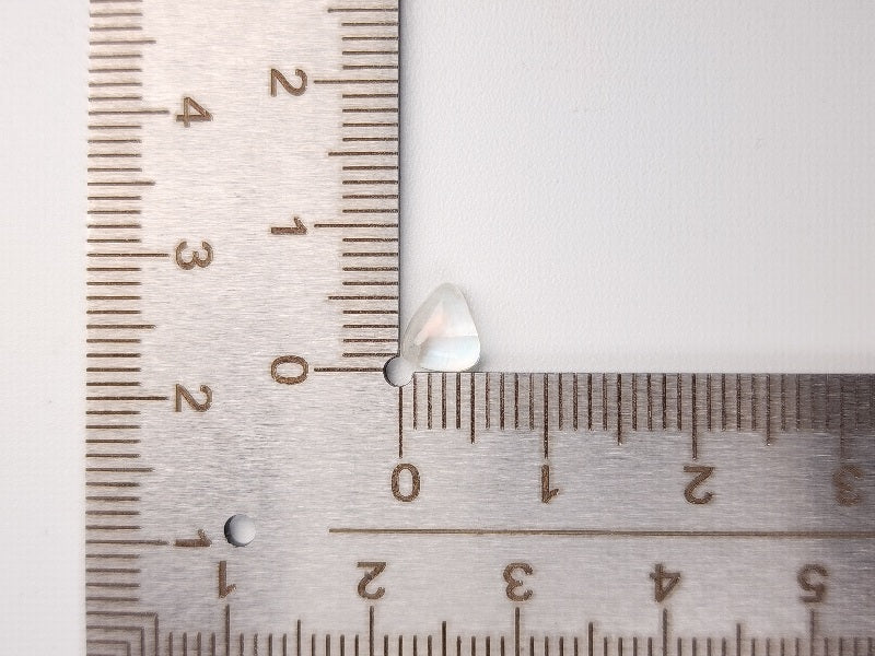 【500円均一】9/7新着！　アンデシンラブラドライト　0.65ct　6